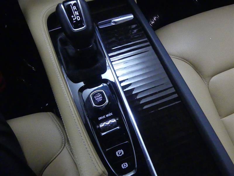 Used 2024 Volvo S60 B5 Plus w/ Climate Package AWD/4WD image 18