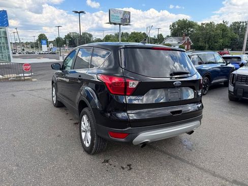 Used 2019 Ford Escape SE FWD image 6