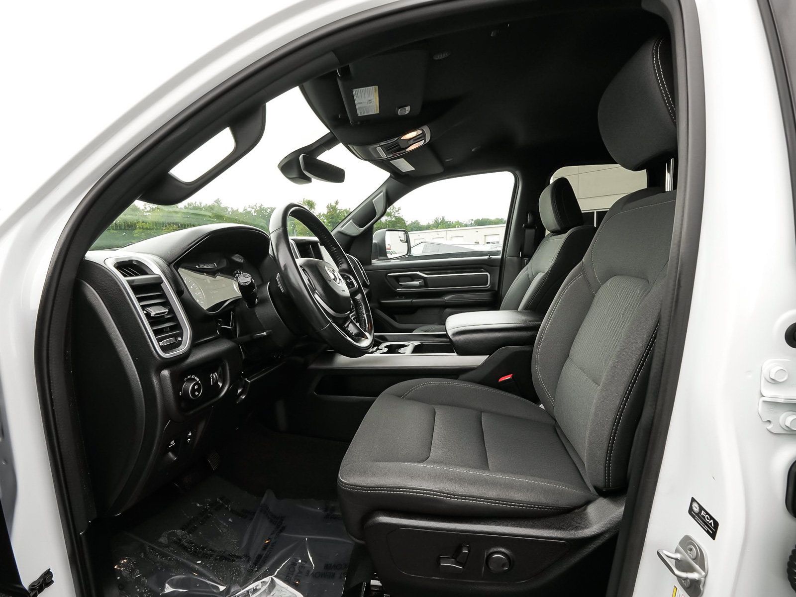 Used 2023 RAM 1500 Big Horn AWD/4WD image 33