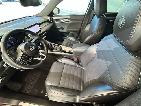 New 2024 Alfa Romeo Tonale Veloce w/ Active Assist Package image 23