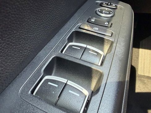 Used 2023 Honda CR-V EX-L image 18