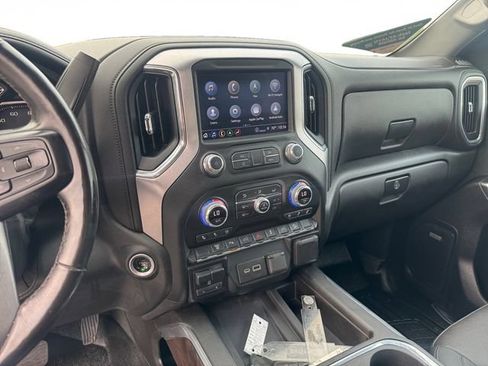 Used 2022 GMC Sierra 3500 SLT w/ SLT Preferred Package AWD/4WD image 15