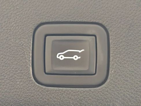 Used 2023 Cadillac Escalade Sport w/ LPO, ONYX Package image 50