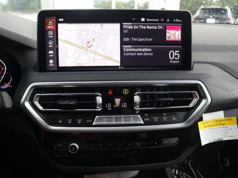 Used 2024 BMW X3 xDrive30i w/ Premium Package w/ZPA image 11