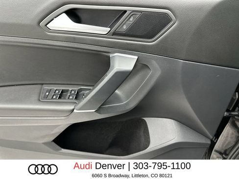 Used 2020 Volkswagen Tiguan SE AWD/4WD image 13
