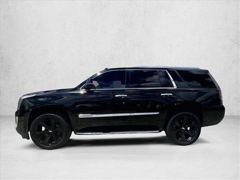Used 2018 Cadillac Escalade Luxury RWD image 6