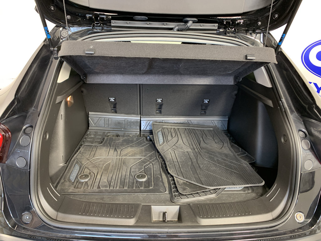Used 2025 Chevrolet Trax LT FWD image 34