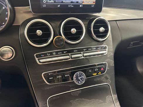 Used 2018 Mercedes-Benz C 300 Sedan image 28