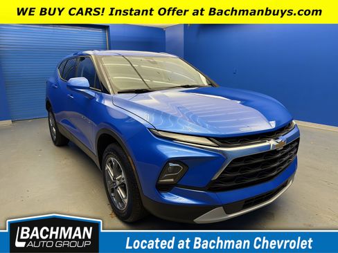 Used 2024 Chevrolet Blazer LT image 1