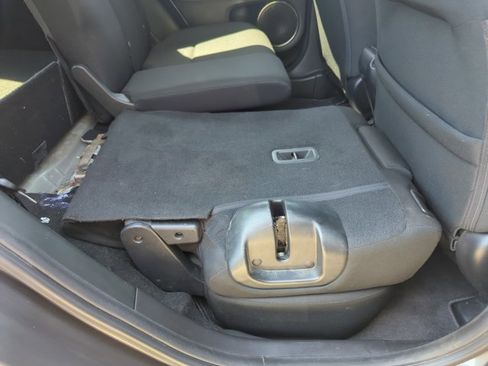 Used 2016 Honda HR-V EX image 24