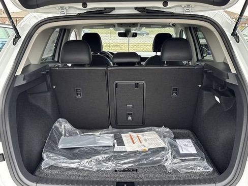 New 2026 Volkswagen Taos SEL AWD/4WD image 10