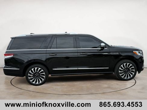Used 2023 Lincoln Navigator L Black Label AWD/4WD image 2