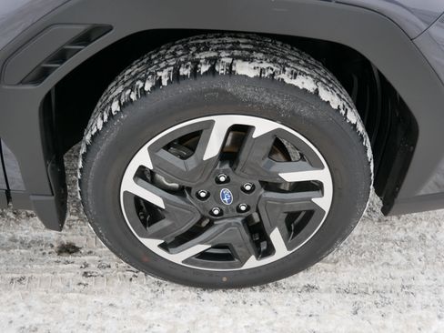 Certified 2025 Subaru Forester Premium w/ Protection Package (1PH) image 15