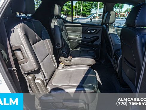 Used 2023 Chevrolet Traverse RS AWD/4WD image 25