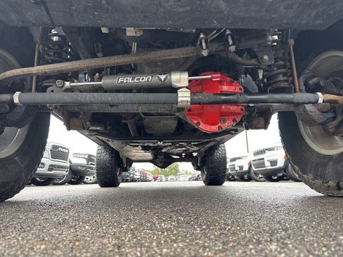 Used 2016 Jeep Wrangler Unlimited Rubicon w/ Connectivity Group image 29