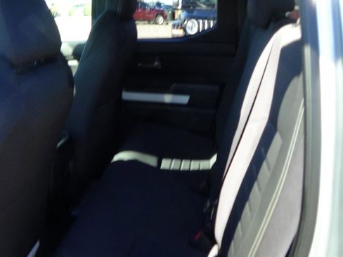 Used 2024 Toyota Tacoma TRD Off-Road image 12