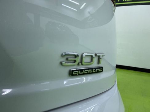 Used 2018 Audi Q7 3.0T Premium image 14