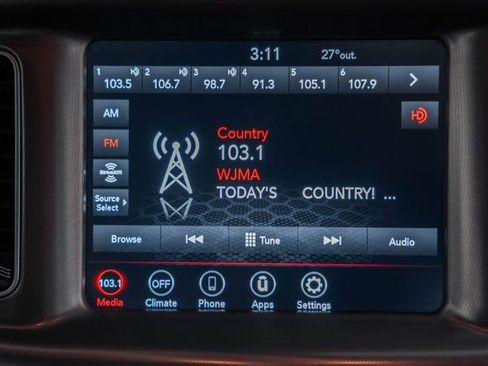 Used 2023 Dodge Charger SXT image 19