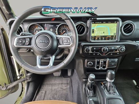 Used 2023 Jeep Wrangler Unlimited Sahara AWD/4WD image 9