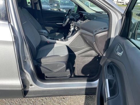 Used 2014 Ford Escape SE w/ Equipment Group 201A FWD image 12