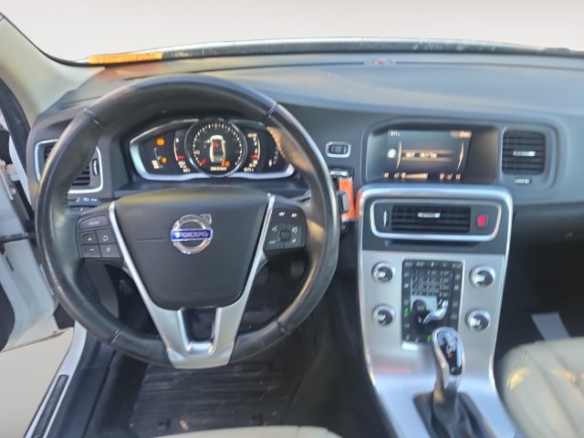 Used 2018 Volvo S60 T5 Dynamic w/ Vision Package AWD/4WD image 10