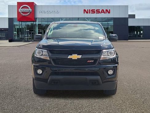 Used 2020 Chevrolet Colorado Z71 AWD/4WD image 2