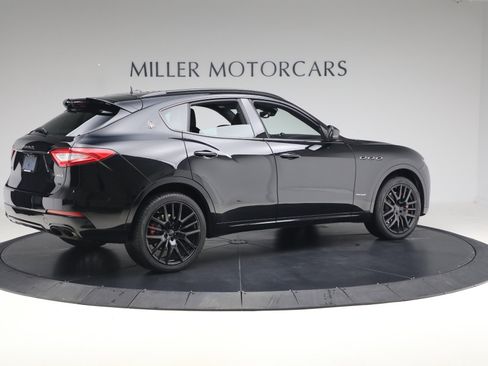 Used 2018 Maserati Levante S GranSport image 7