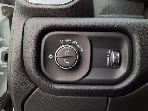 Used 2024 RAM 2500 Big Horn w/ Bed Utility Group image 27