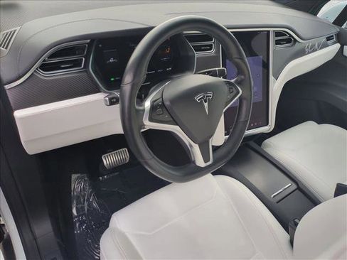 Used 2018 Tesla Model X P100D image 10