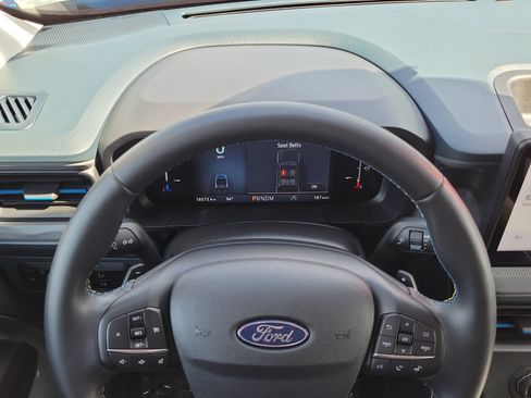Certified 2025 Ford Maverick Lobo AWD/4WD image 21