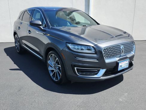 Used 2019 Lincoln Nautilus Reserve FWD image 2