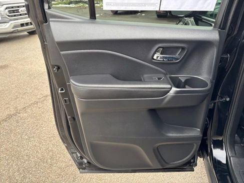 Used 2025 Honda Ridgeline RTL image 4