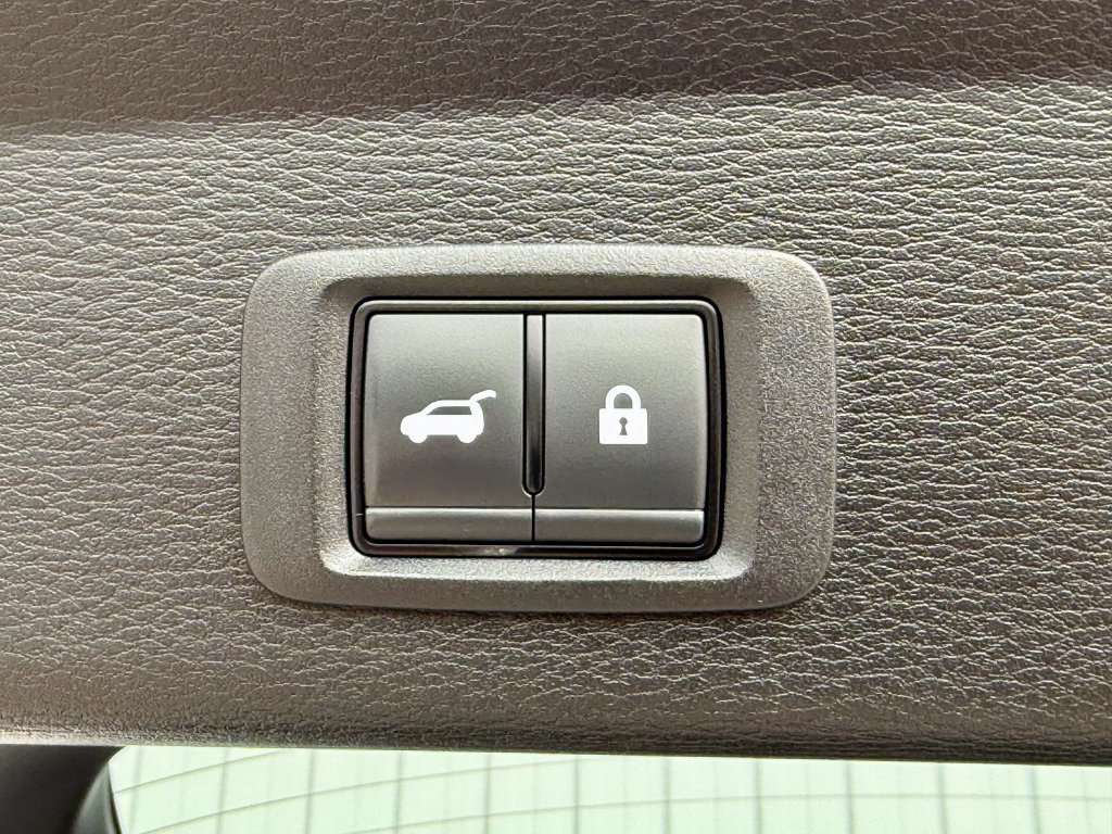 Used 2024 Mitsubishi Outlander SE Black Edition AWD/4WD image 19