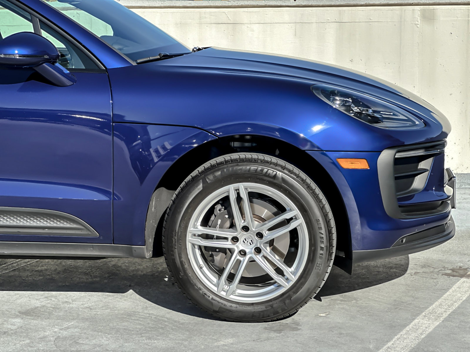 Used 2026 Porsche Macan AWD/4WD image 34