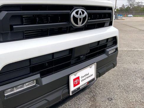 Certified 2025 Toyota 4Runner SR5 image 29