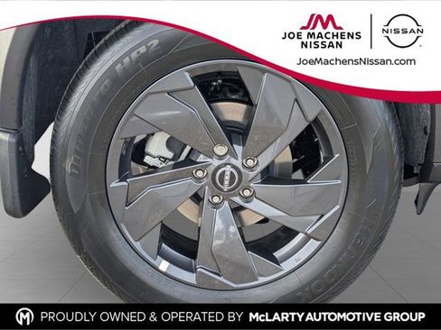 New 2026 Nissan Rogue SV w/ Cold Weather Package AWD/4WD image 11