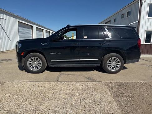 Used 2024 GMC Yukon Denali AWD/4WD image 3