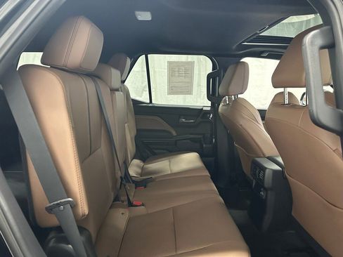 Used 2025 Toyota 4Runner Limited image 54