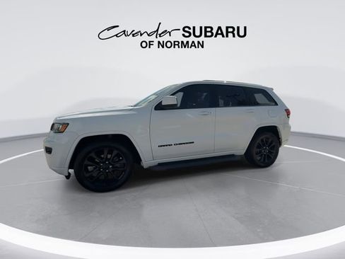 Used 2019 Jeep Grand Cherokee Altitude RWD image 5