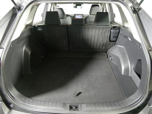 Used 2019 Toyota RAV4 LE w/ All Weather Liner Package AWD/4WD image 18