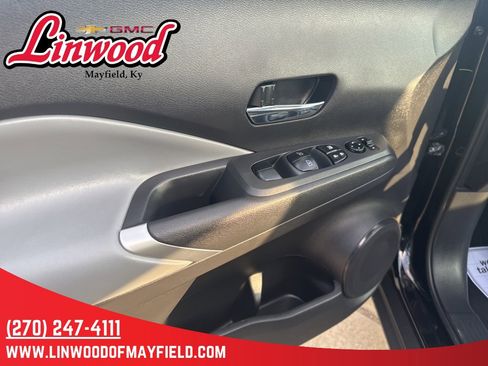 Used 2024 Nissan Kicks SR w/ SR Premium Package image 27