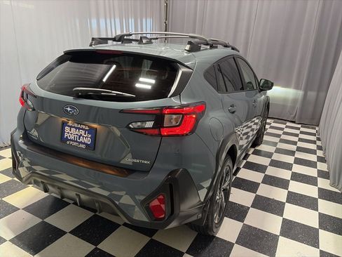 Used 2024 Subaru Crosstrek 2.0i Premium image 4