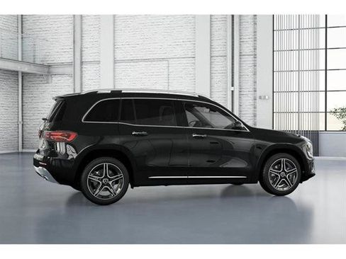 New 2026 Mercedes-Benz GLB 250 4MATIC image 17