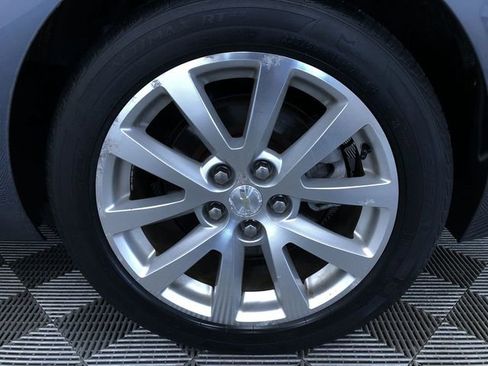 Used 2013 Chevrolet Malibu LTZ FWD image 17