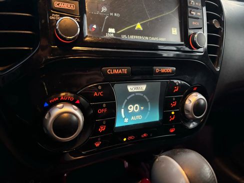 Used 2016 Nissan Juke SL image 27