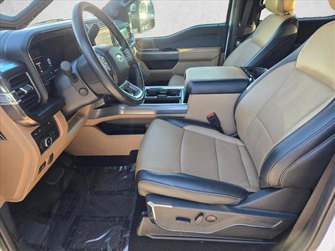 Certified 2024 Ford F250 Lariat w/ Chrome Package image 15