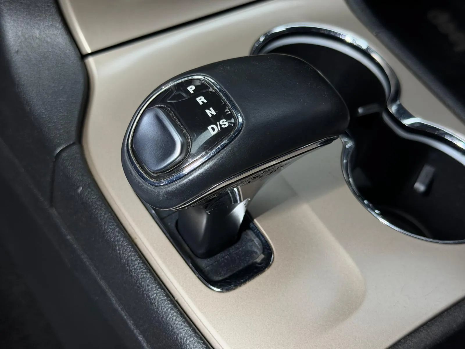 Used 2014 Jeep Grand Cherokee Limited RWD image 33