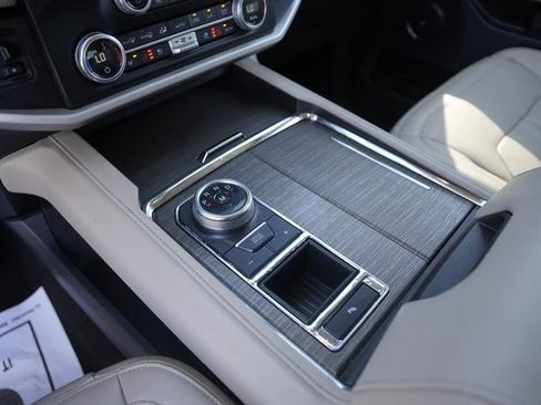 Certified 2023 Ford Expedition Limited image 28