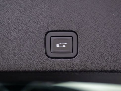 Certified 2024 Cadillac XT6 Premium Luxury w/ Platinum Package image 34