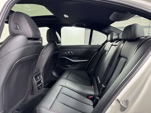 Used 2025 BMW 330i xDrive Sedan w/ Convenience Package image 32